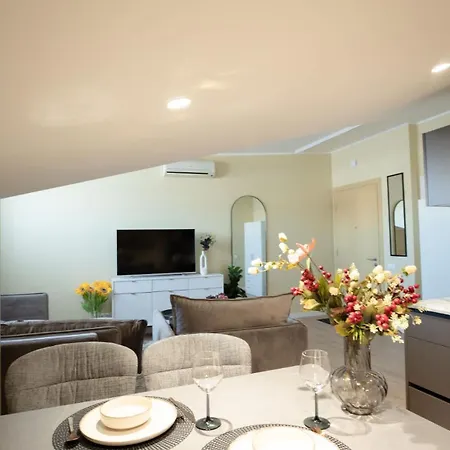 Stylish Near Old Town By Vandore Heritage *