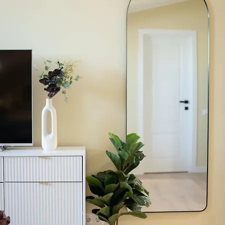 Stylish Near Old Town By Vandore Heritage *